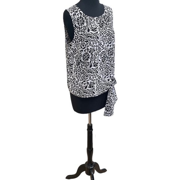 Talbots Black White Abstract Floral Sleeveless Top Sz M Tie Waistband Tank - Picture 6 of 13